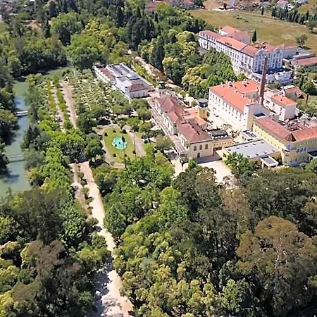 Termas Da Curia